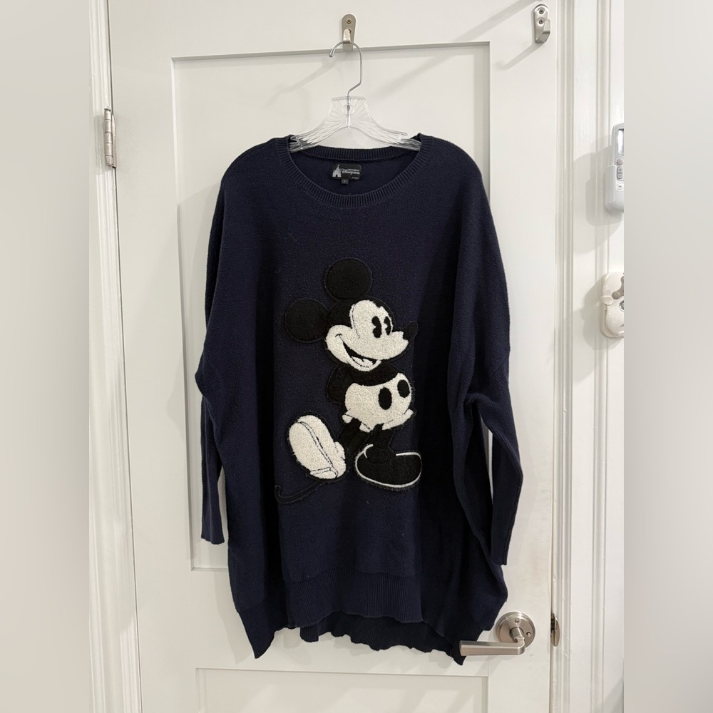 Hong Kong Disneyland navy blue Mickey Mouse chenille patch oversized sweater